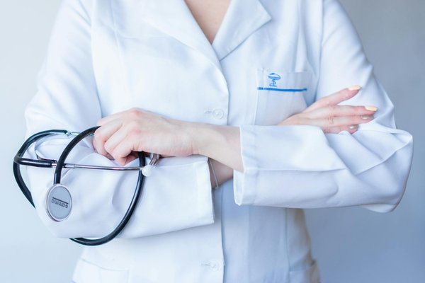 Défis et récompenses de la formation médicale